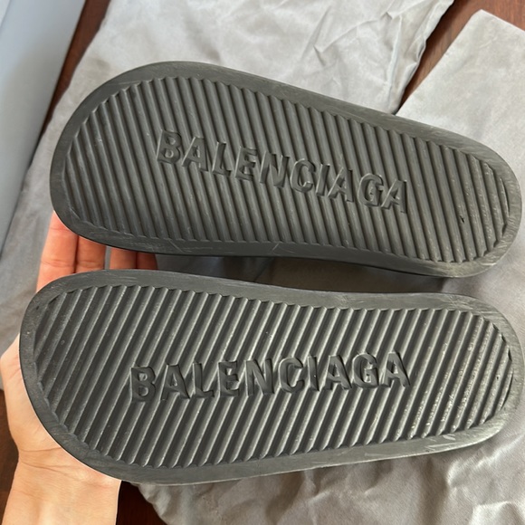 Balenciaga Chunky Slides - Picture 8 of 8